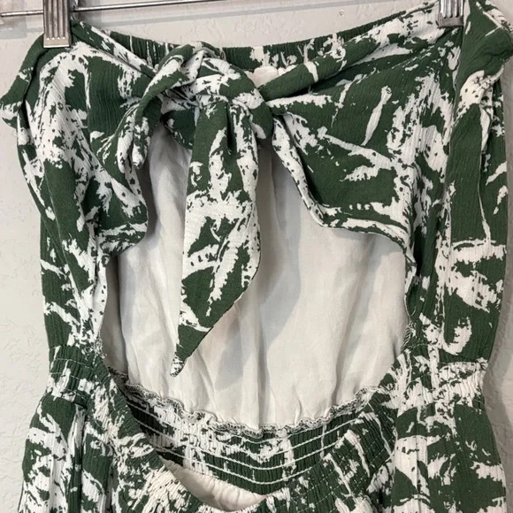 Dress Forum Tropical Green Jumpsuit - Picture 5 of 8